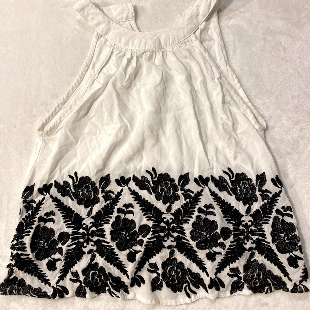 Pretty crop top